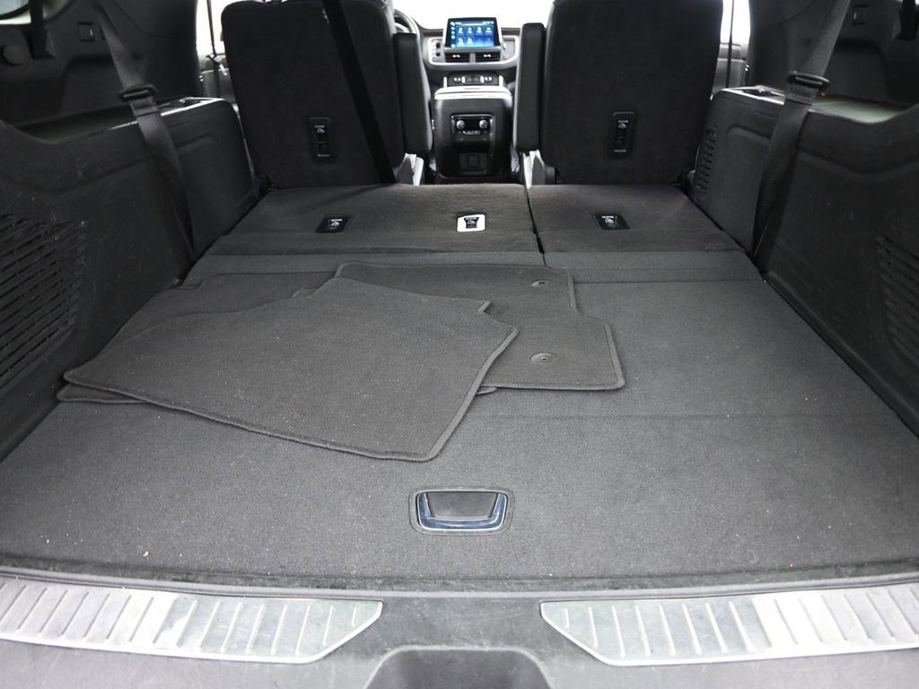 Used 2023 Silver Sage Metallic Chevrolet Premier image 23