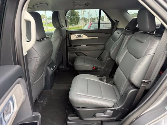 Used 2026 Gray Ford Active image 14