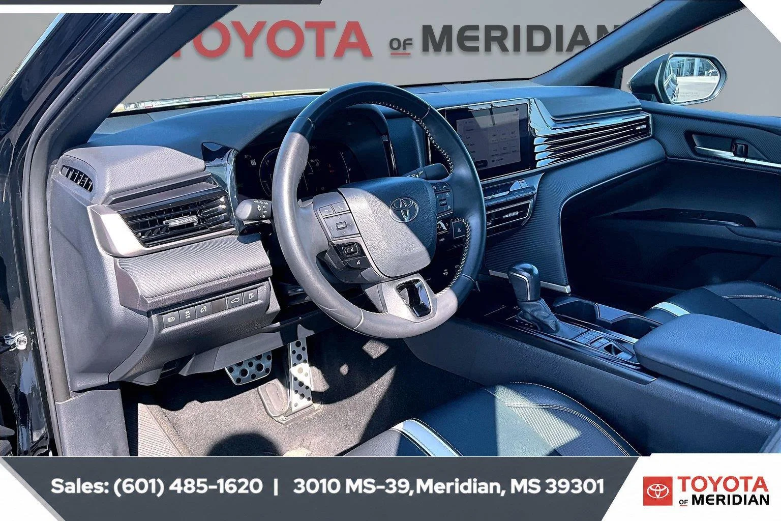 Used 2025 Midnight Black Metallic Toyota SE (Natl) image 12