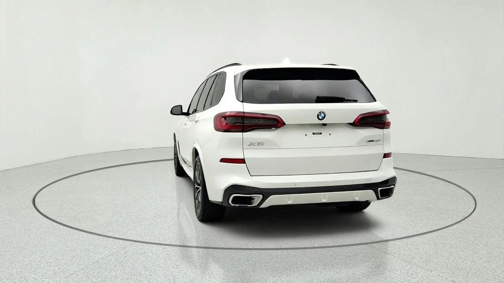 Used 2019 Alpine White BMW xDrive40i Sports Activity Vehicle w/ M Sport Pkg & Executive Pkg image 6