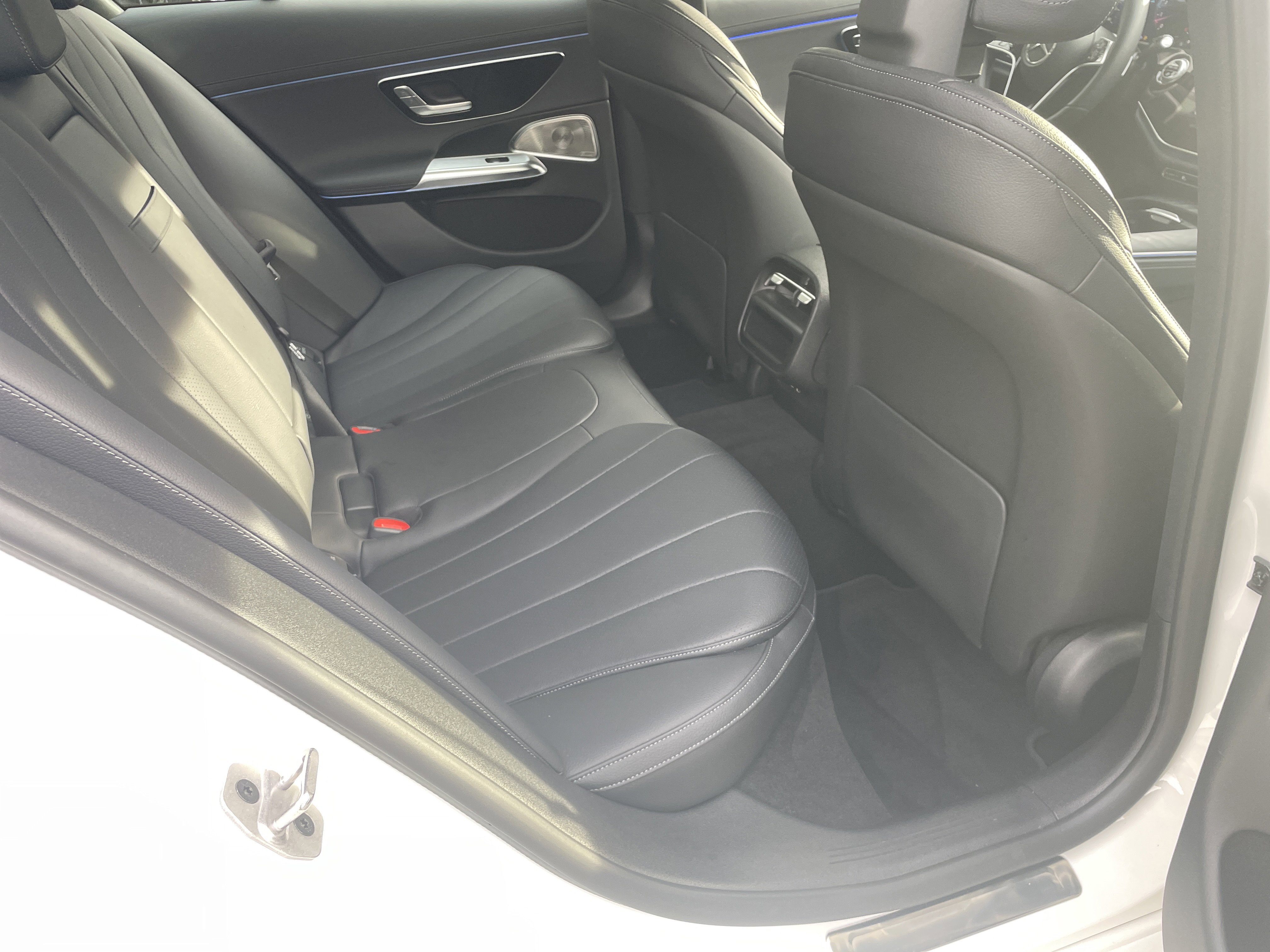 Certified Used 2025 Polar White Mercedes-Benz E 350 RWD Sedan image 45