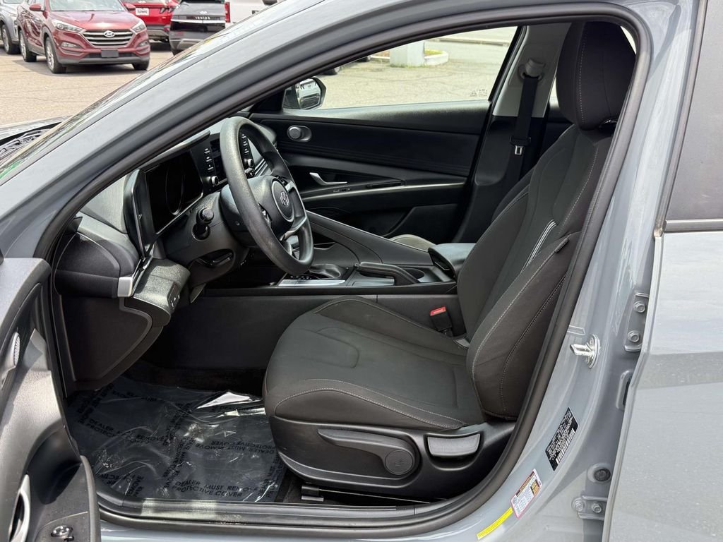 Certified Used 2023 Electric Hyundai SEL image 13