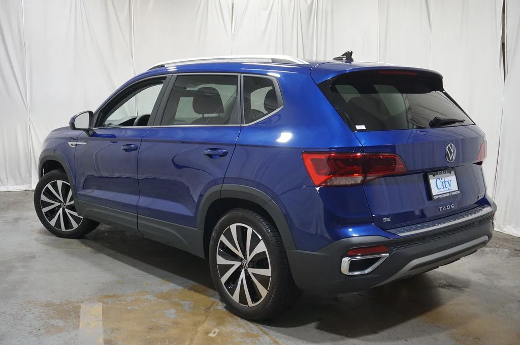 Certified Used 2023 Blue Volkswagen 1.5T SE image 8