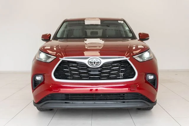 Used 2023 Red Toyota LE image 5