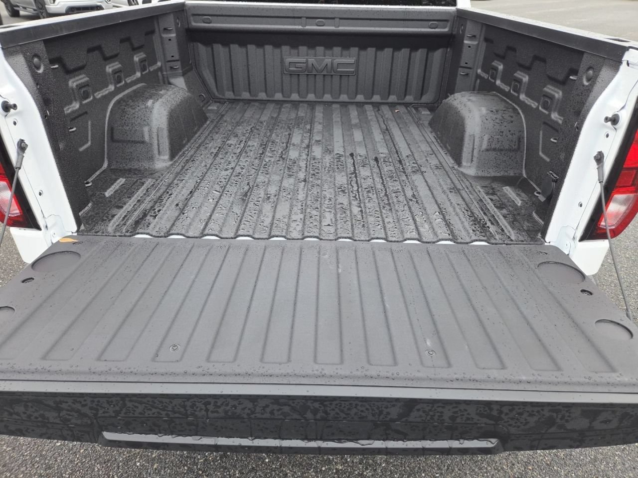 New 2026 Summit White GMC Elevation image 22