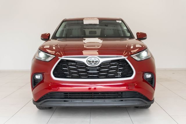 Used 2023 Red Toyota LE image 5