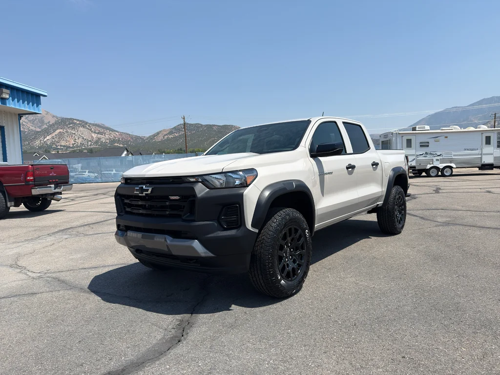 New 2026 White Sands Chevrolet Trail Boss image 1