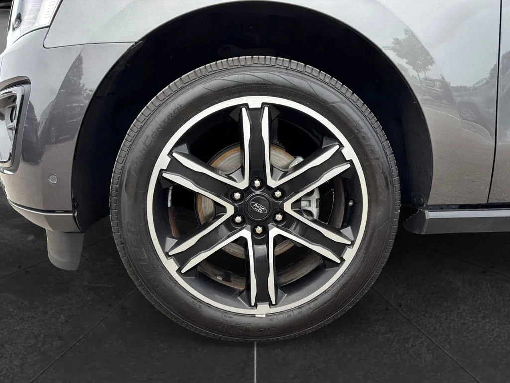 Used 2021 Gray Ford Limited image 9