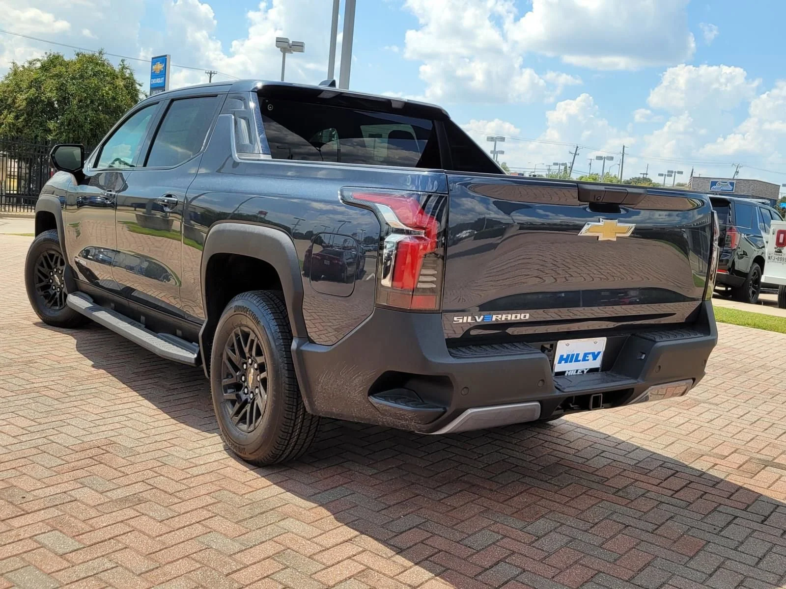 New 2026 Blue Smoke Metallic Chevrolet LT - Standard Range image 3