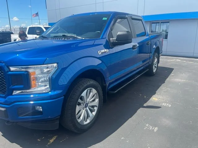 Used 2018 Lightning Blue Ford XL image 4