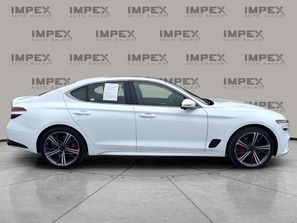 Used 2024 White Genesis 3.3T Sport Advanced image 6
