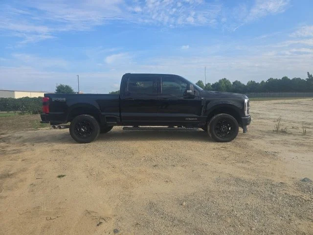 Used 2024 Black Ford XLT image 11