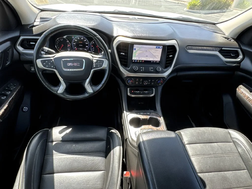 Used 2022 White GMC Denali image 21