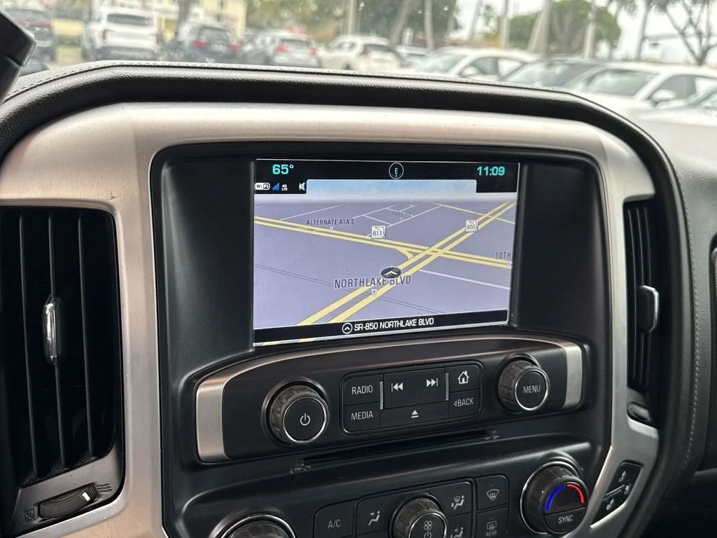 Used 2018 Blue Metallic GMC SLT image 50
