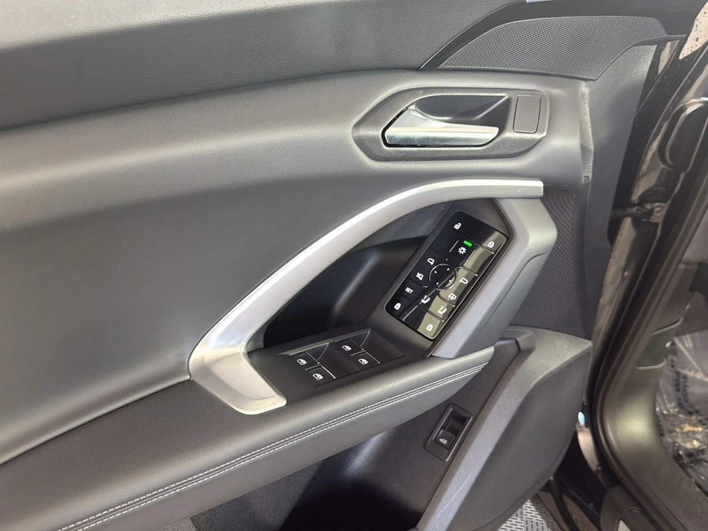 Used 2025 Mythos Black Metallic Audi Premium image 12