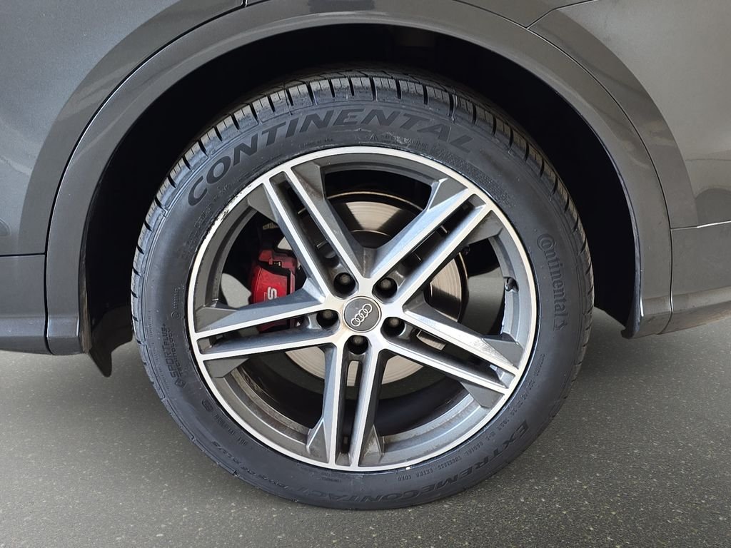 Used 2018 Gray Audi 3.0T Prestige image 32