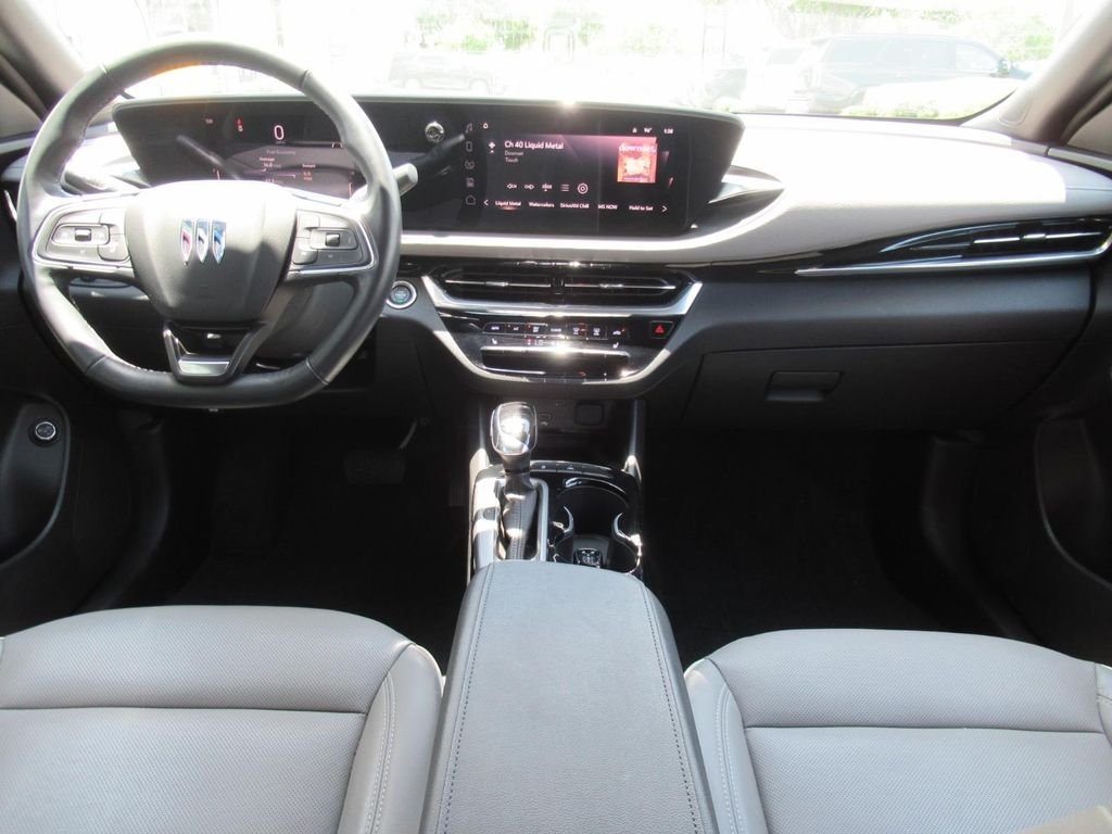 Used 2024 White Buick Avenir image 12