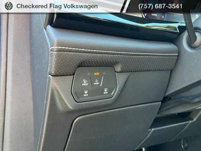 New 2026 Black Volkswagen 2.0T SE w/Technology image 20