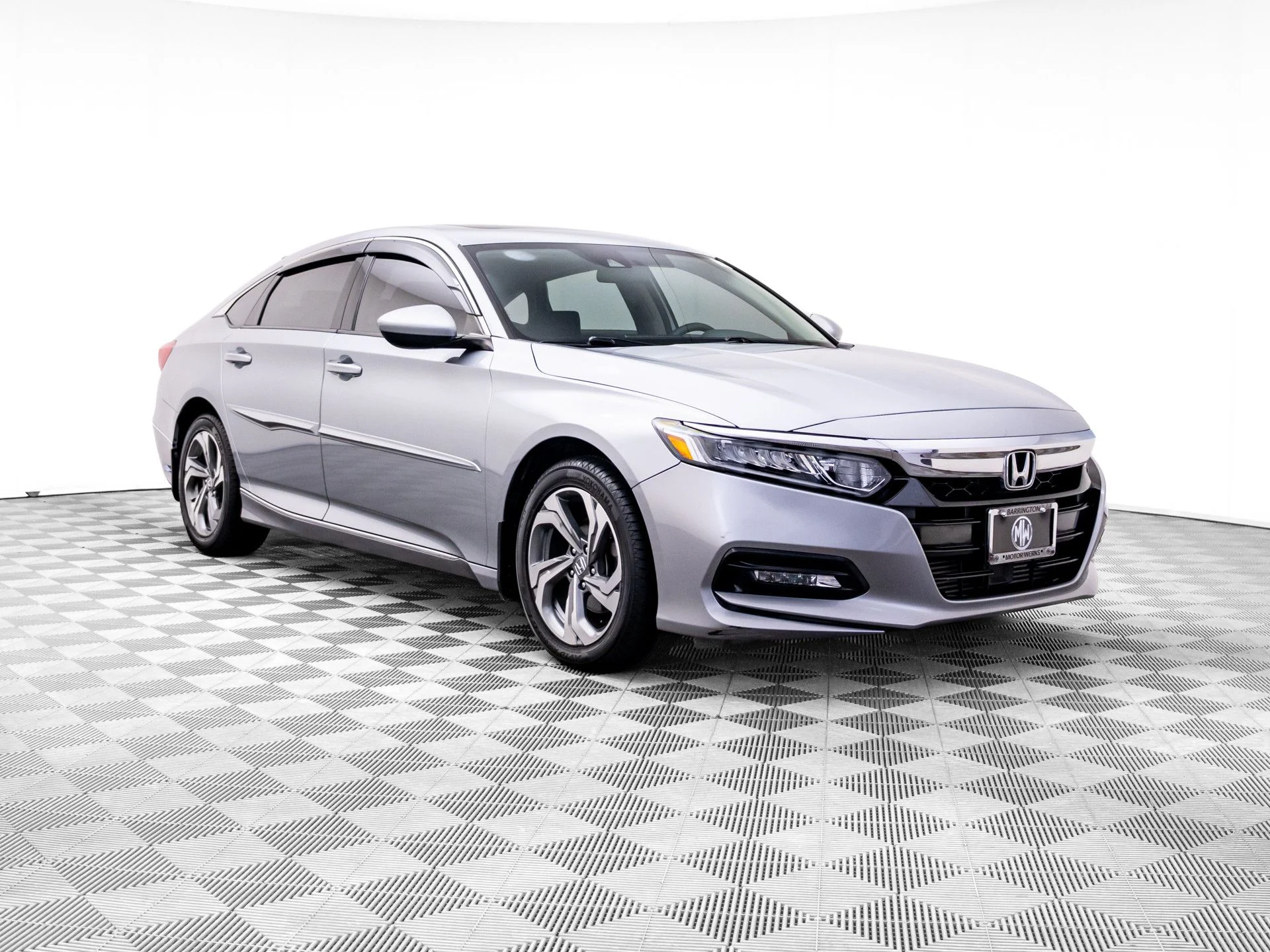 Used 2018  Honda EX image 8