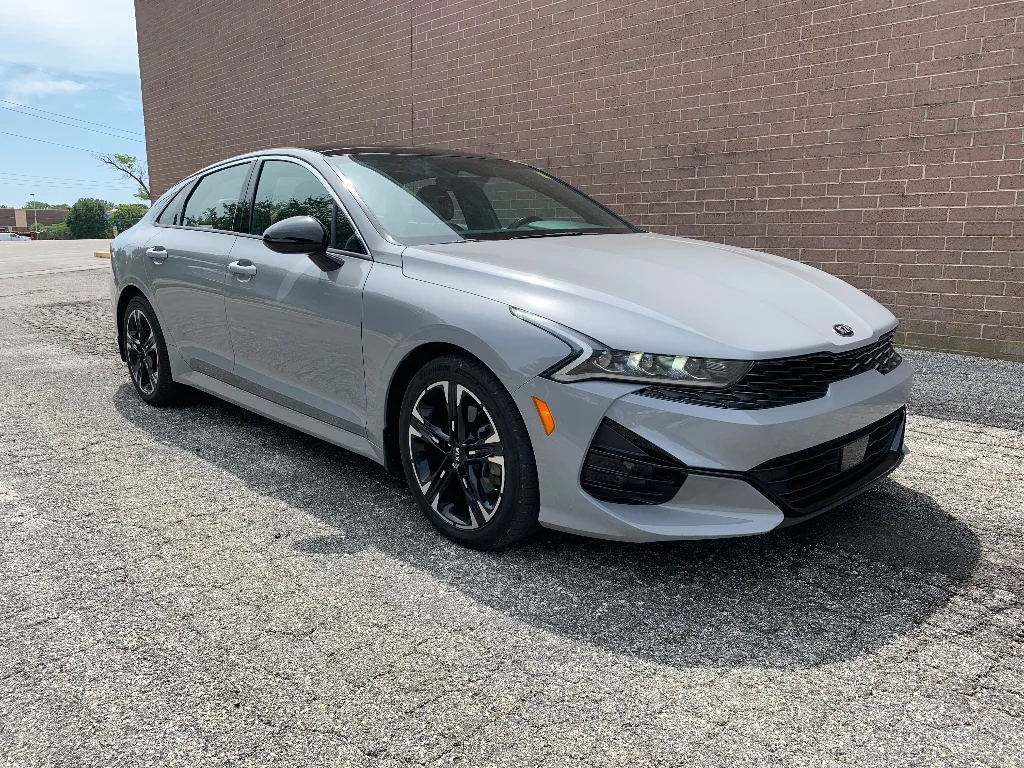 Used 2021 Wolf Gray Kia GT-Line image 7