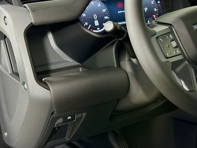 2026 Land Rover Defender X-Dynamic SE - Photo 10