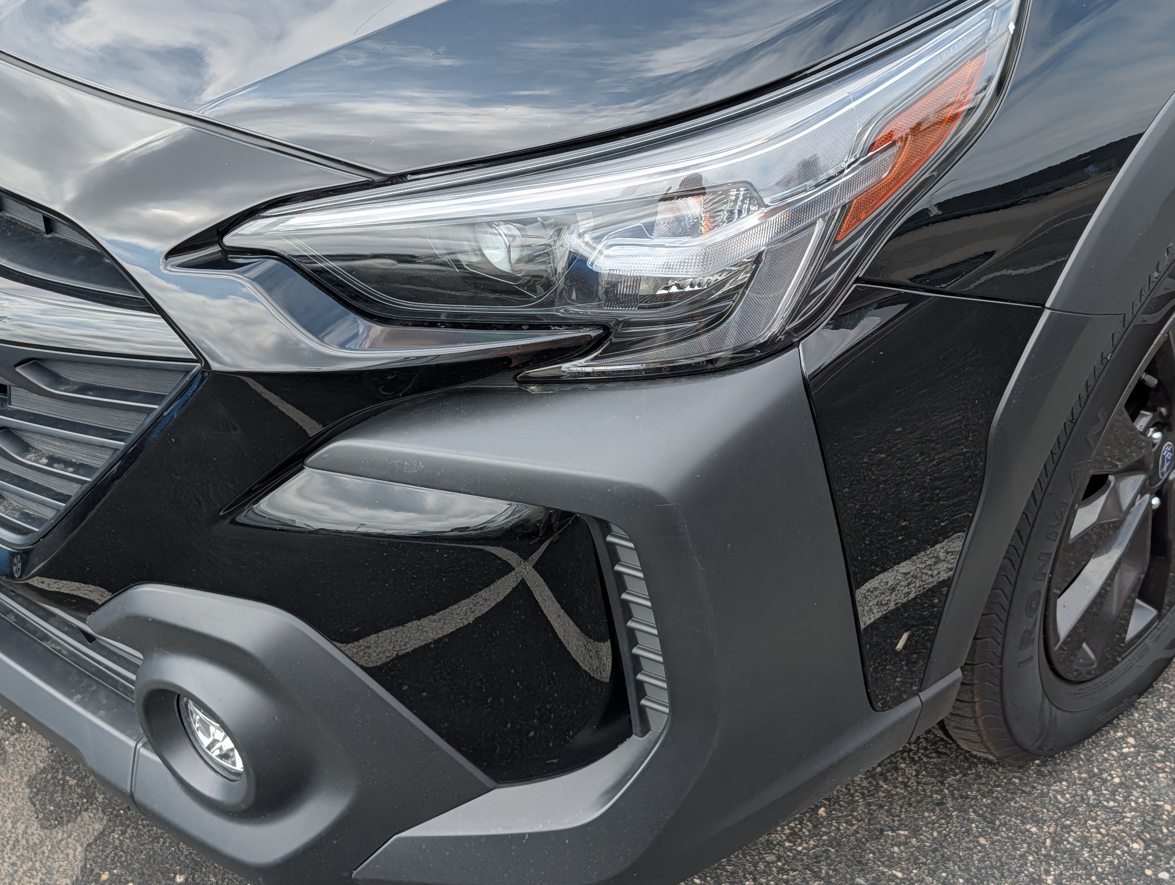 Used 2025 Crystal Black Silica Subaru Onyx Edition image 16