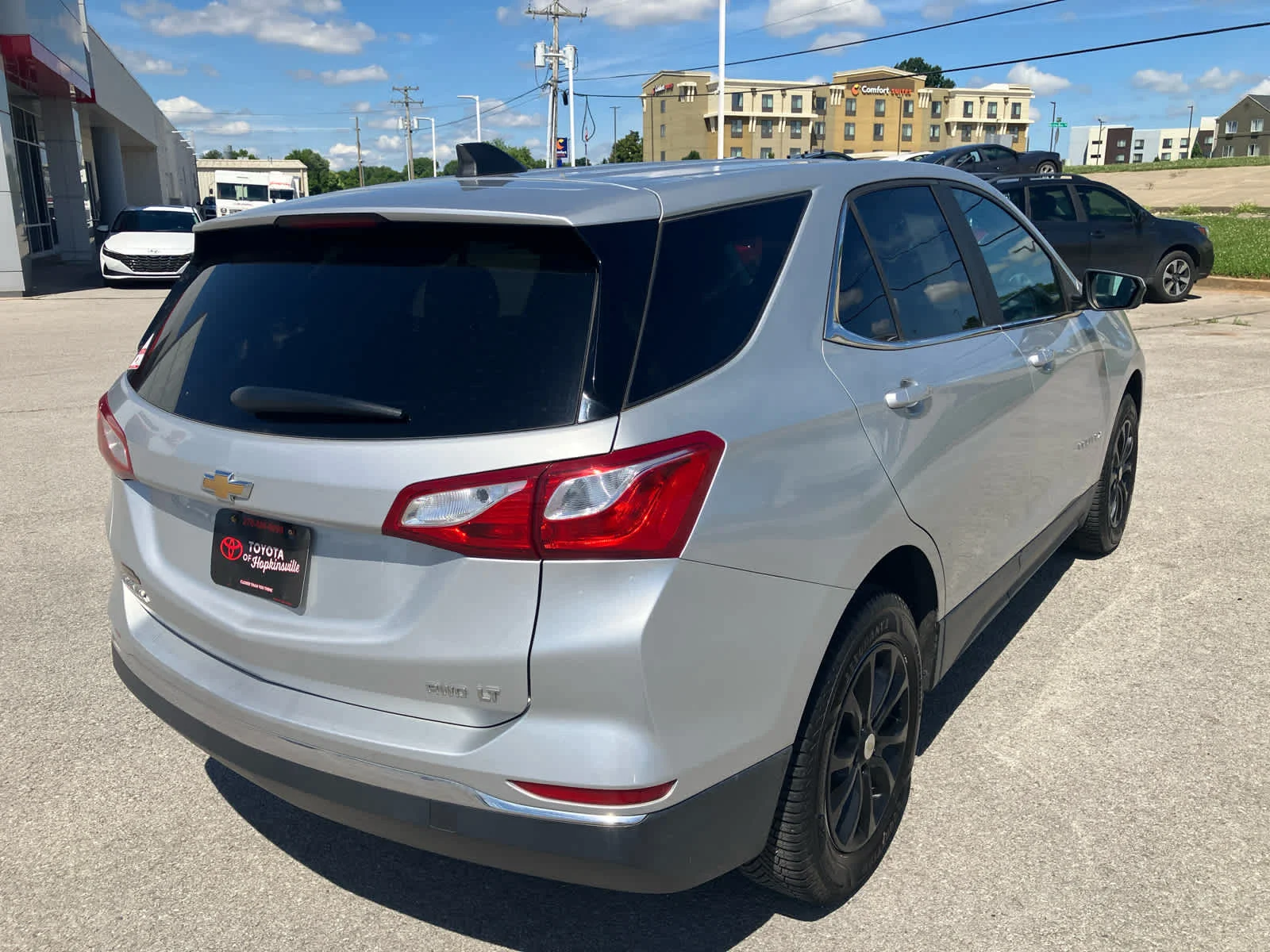 Used 2021 Silver Ice Metallic Chevrolet LT image 7