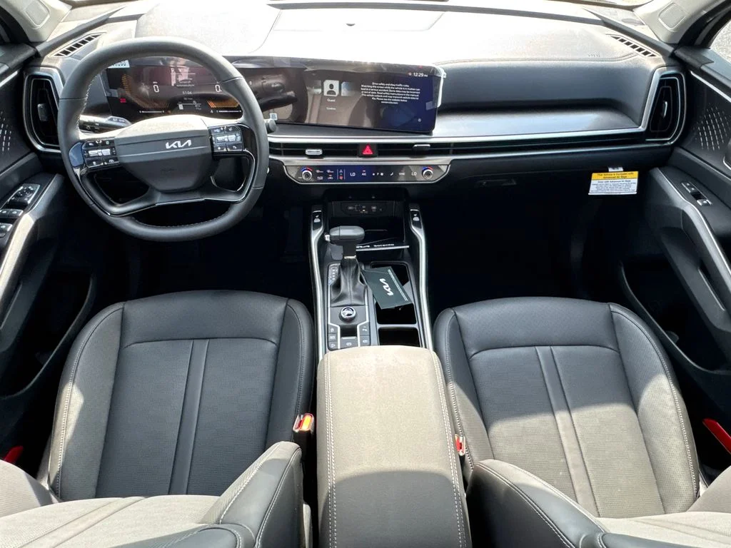 New 2026 Ivory Silver Kia S image 22