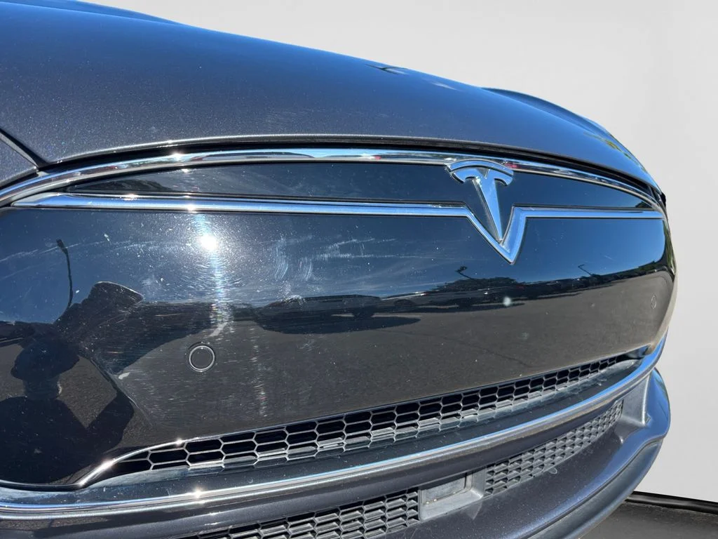 Used 2015 Gray Tesla 70D image 51