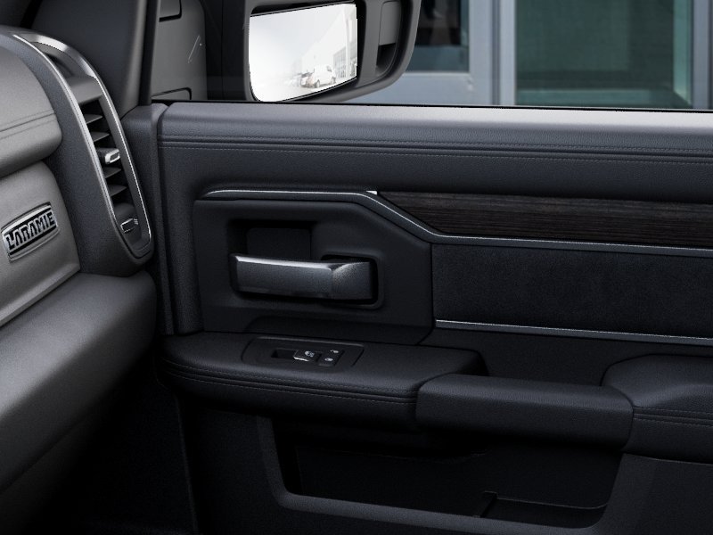 New 2027 Diamond Black Crystal Pearl-Coat Exterior Paint RAM Laramie image 51
