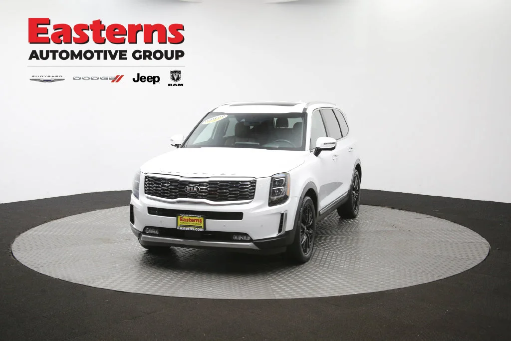 Used 2020 White Kia SX image 61