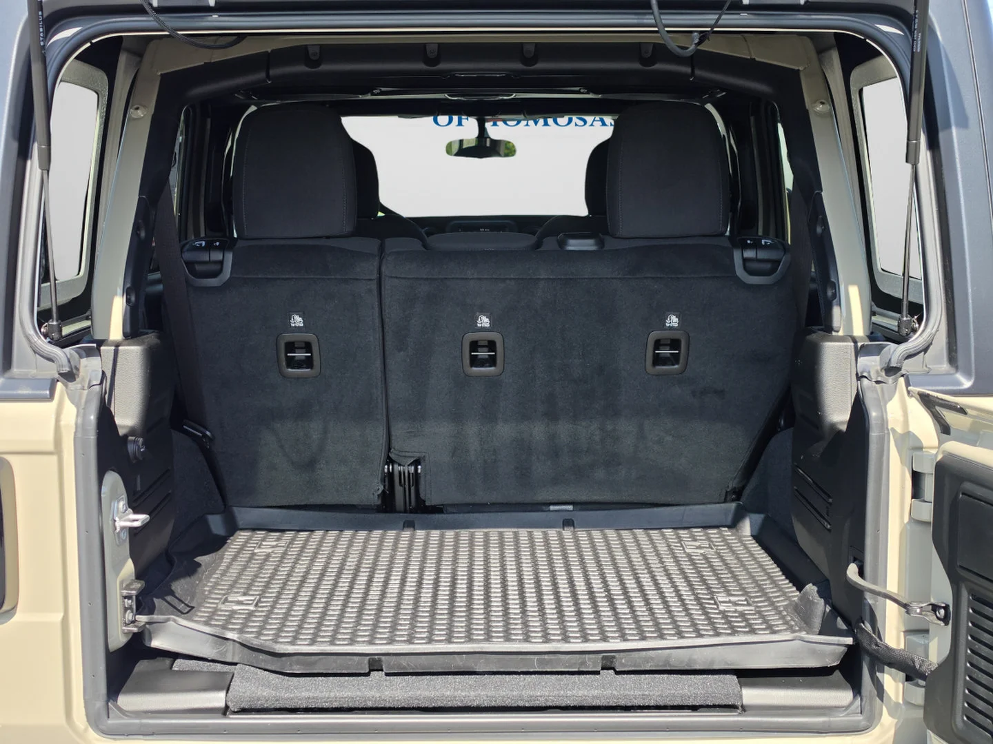 Used 2022 Limited Edition Gobi Clearcoat Jeep Unlimited Sport Altitude image 15