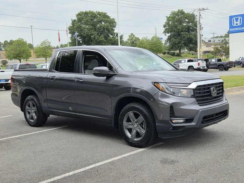 Used 2023 Modern Steel Metallic Honda RTL image 5