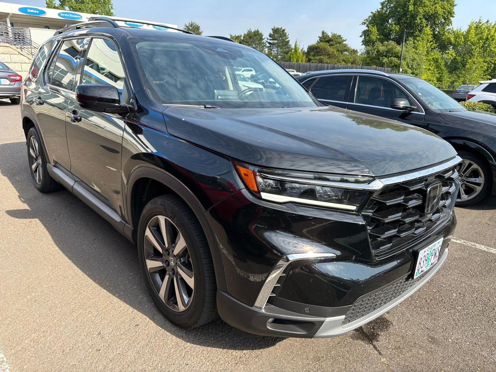 Used 2025 Crystal Black Pearl Honda Touring image 3