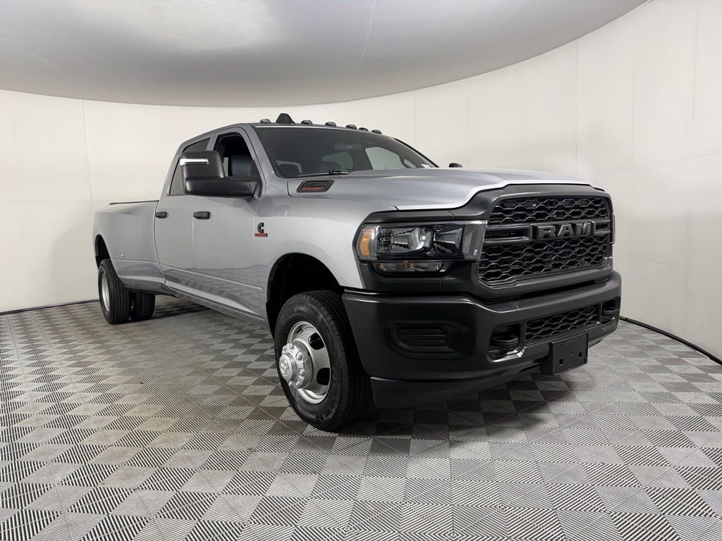 Used 2024 Silver Ram Tradesman image 7