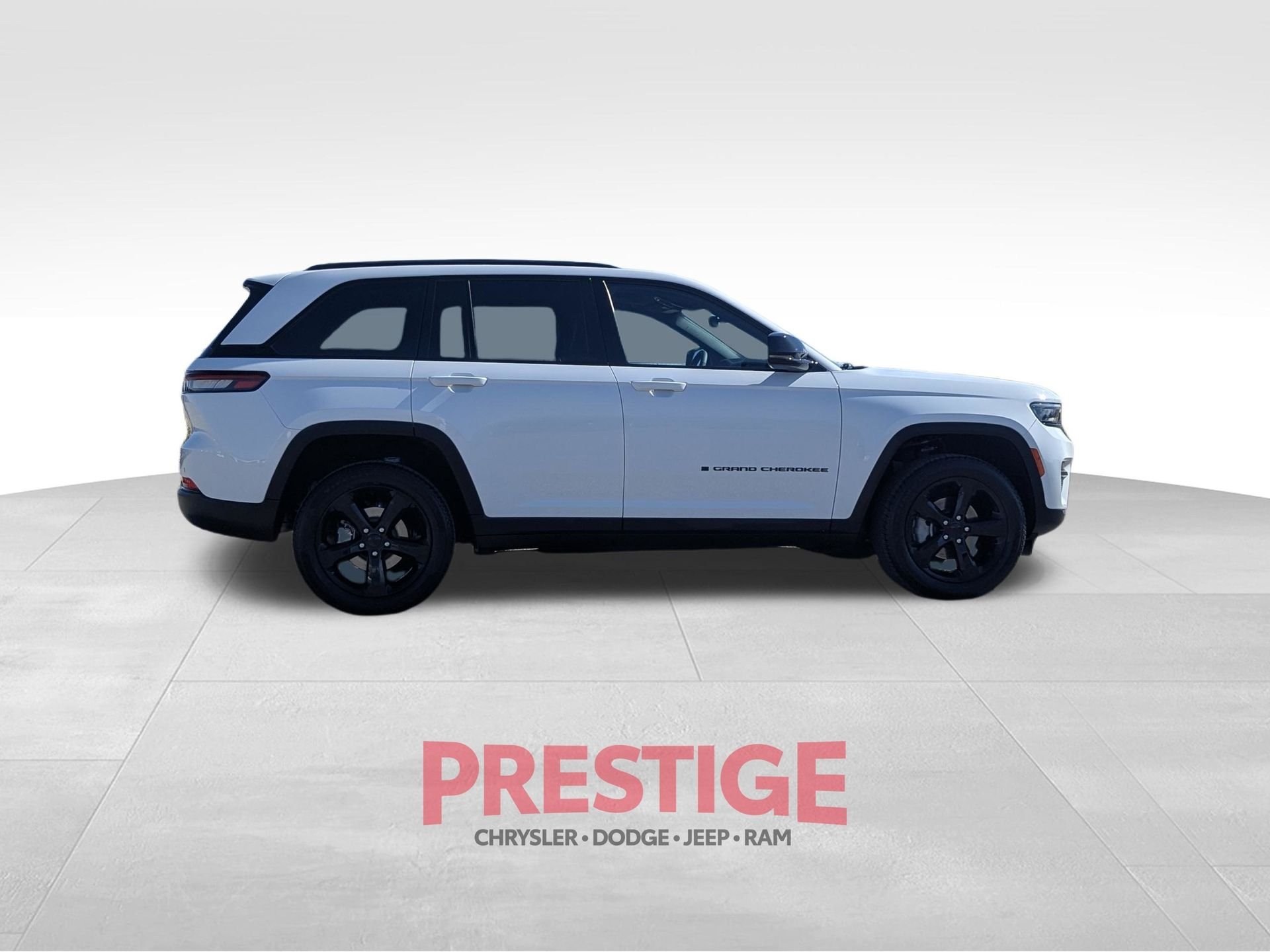 Used 2024 White Jeep Limited image 7