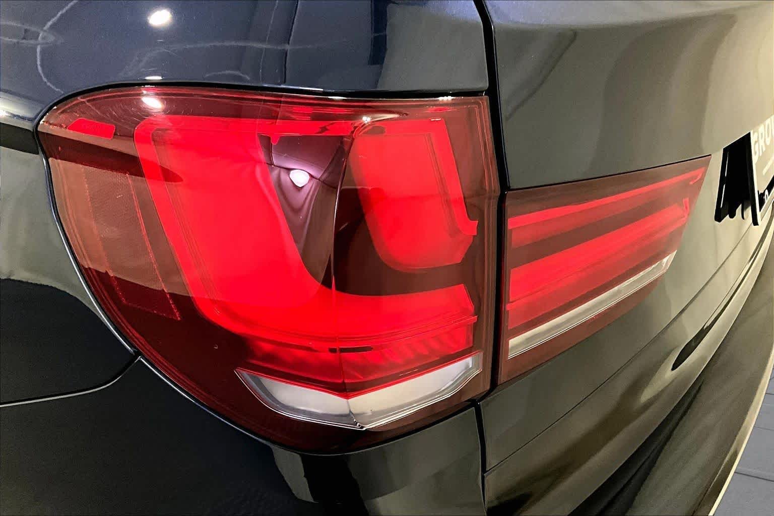 Used 2018 Imperial Blue Metallic BMW xDrive35i image 27