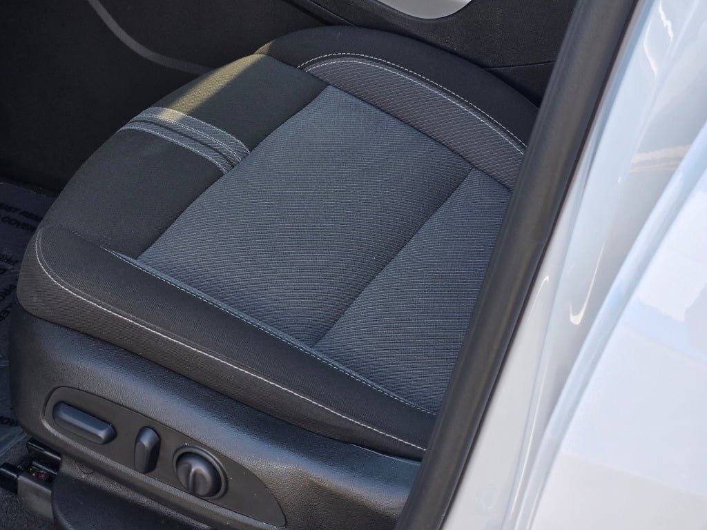 2025 Chevrolet Blazer 2LT - Photo 23