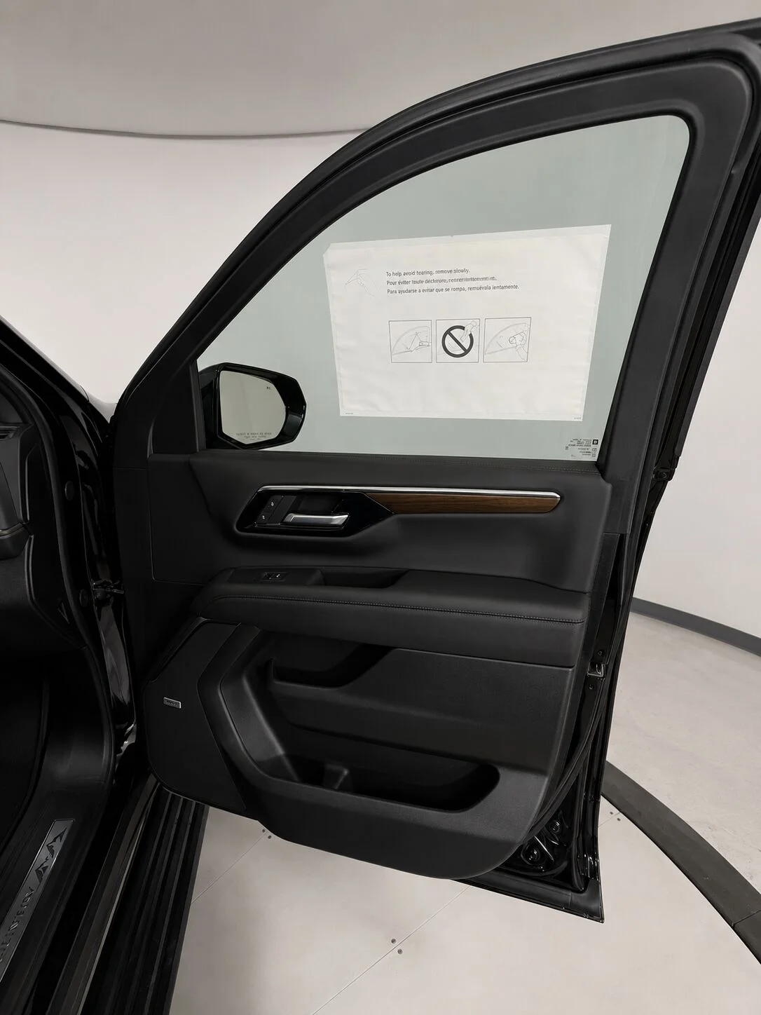 New 2026 Black Chevrolet High Country image 33