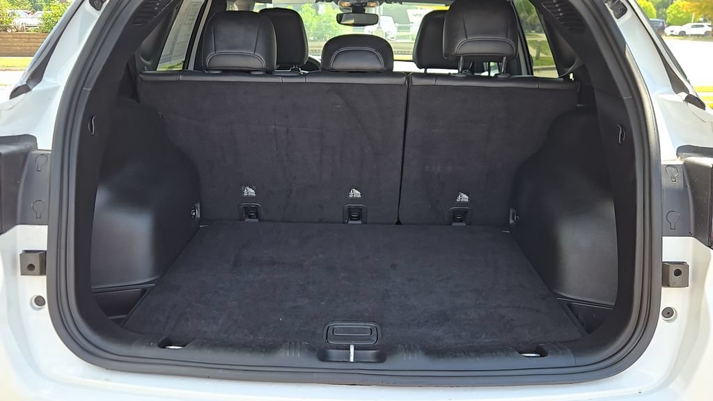 Used 2025 Bright White Clearcoat Jeep Trailhawk image 26