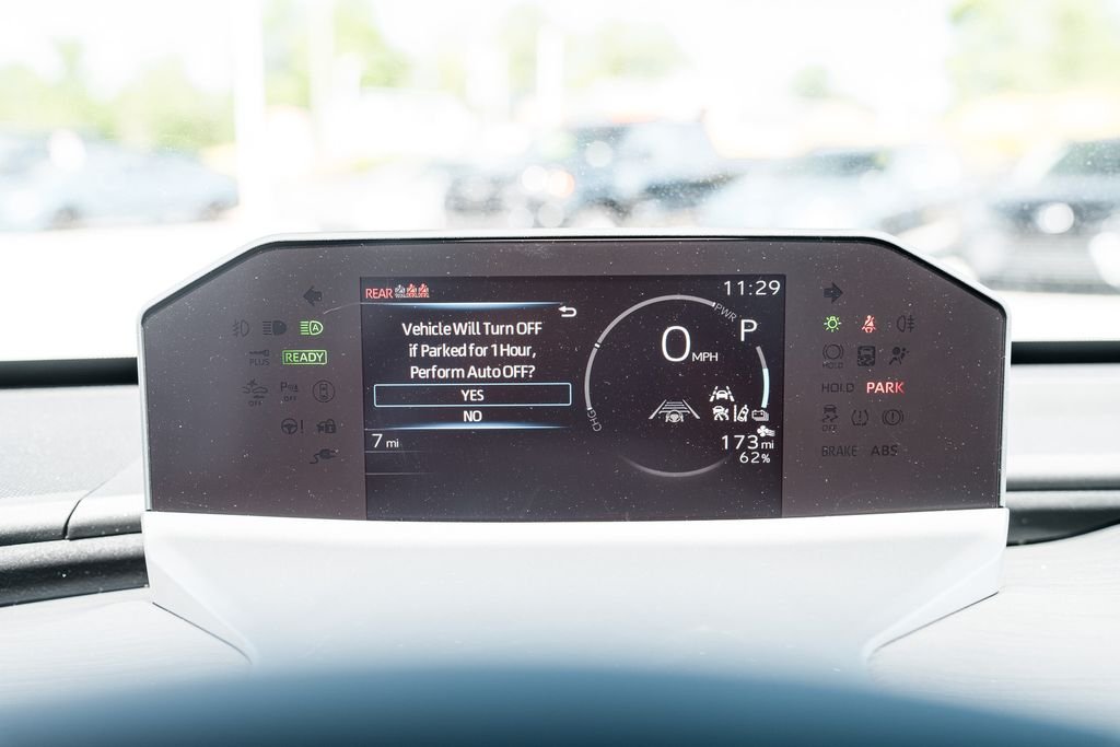 New 2026 Wind Chill Pearl <sup>1</sup> Toyota  XSE image 15