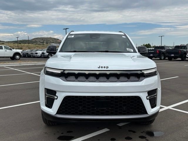 New 2026 Bright White Clear-Coat Exterior Paint Jeep Limited Altitude image 10