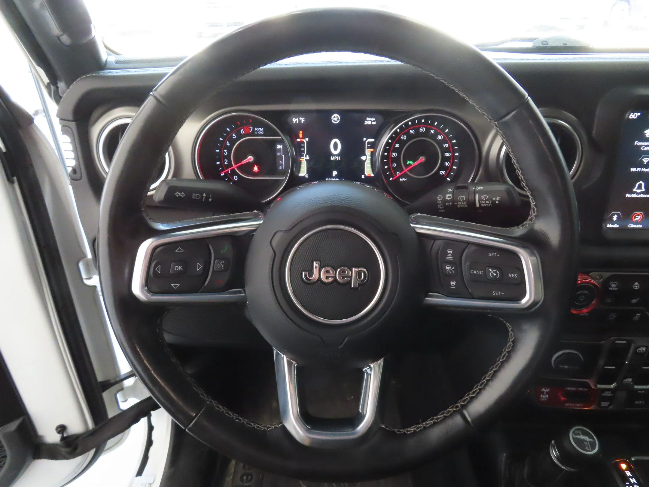Used 2021 White Jeep Unlimited Rubicon image 15