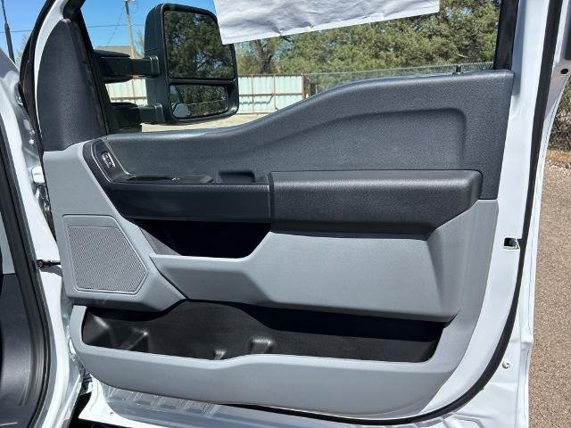 New 2026 Oxford White Ford XL image 79