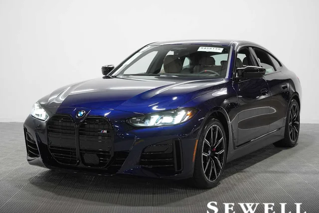 New 2026 BMW M4 M440i xDrive