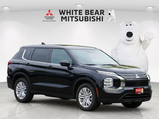 2023 Mitsubishi Outlander ES 2WD's photo