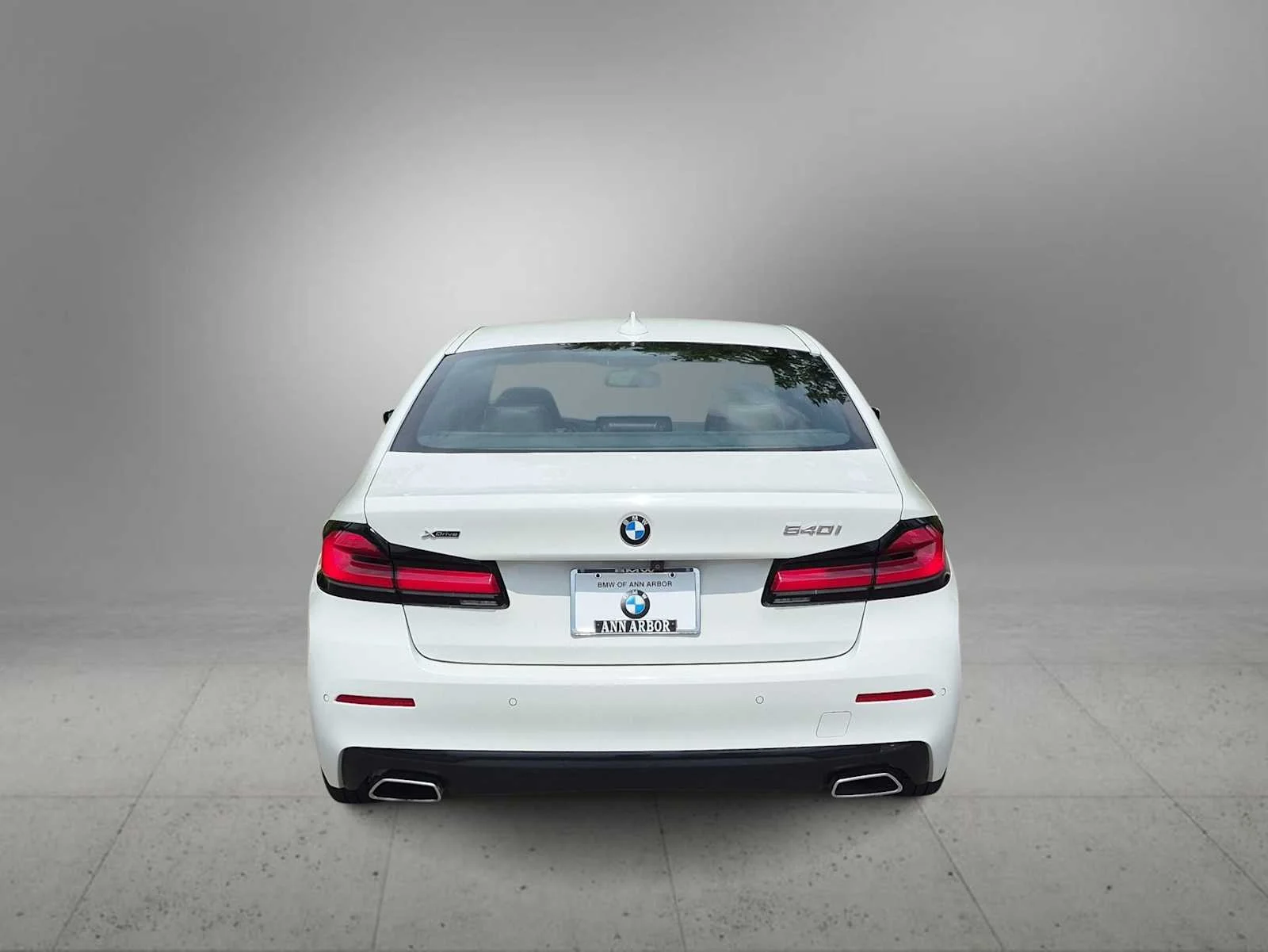 Used 2021 Alpine White BMW 540i xDrive image 7