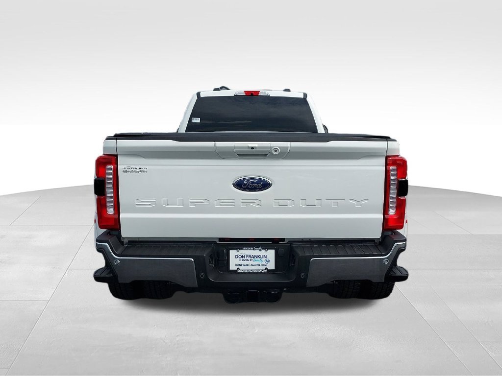 Used 2025 White Ford Lariat image 4