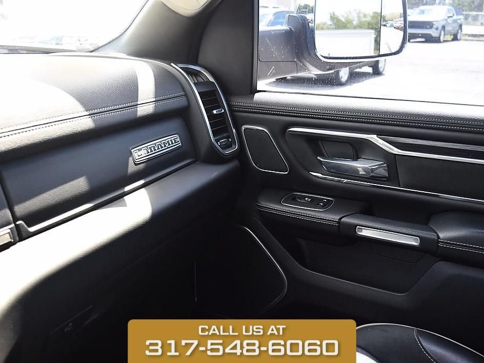 Used 2023 Billet Silver Met Ram Laramie image 31