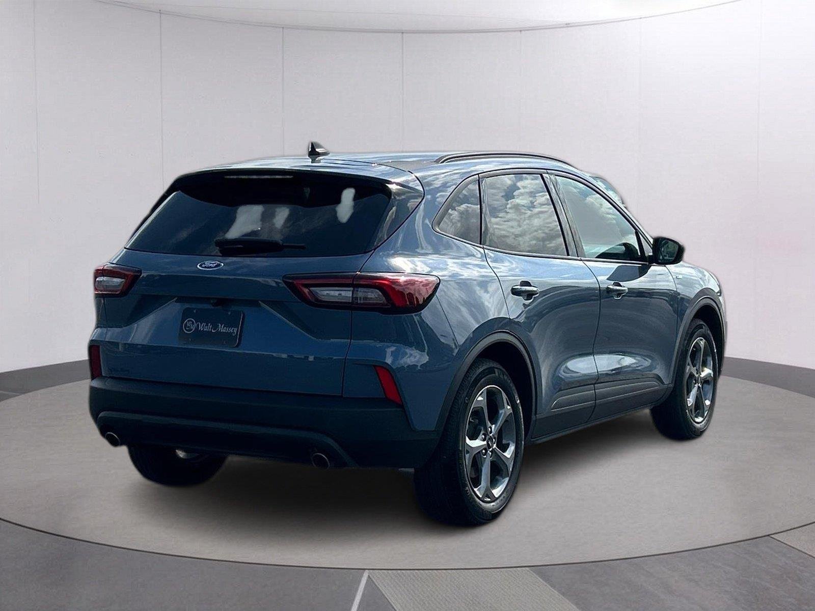 Used 2025 Vapor Blue Ford ST-Line image 6